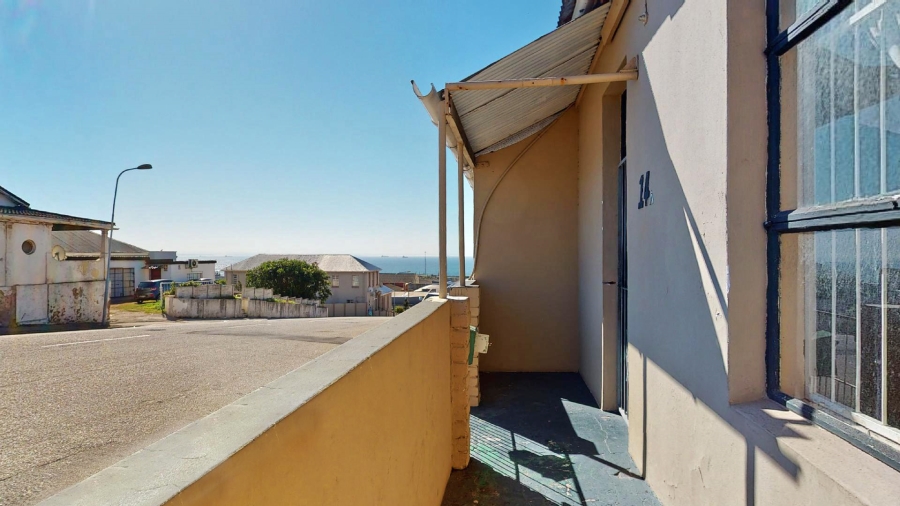 6 Bedroom Property for Sale in North End Eastern Cape